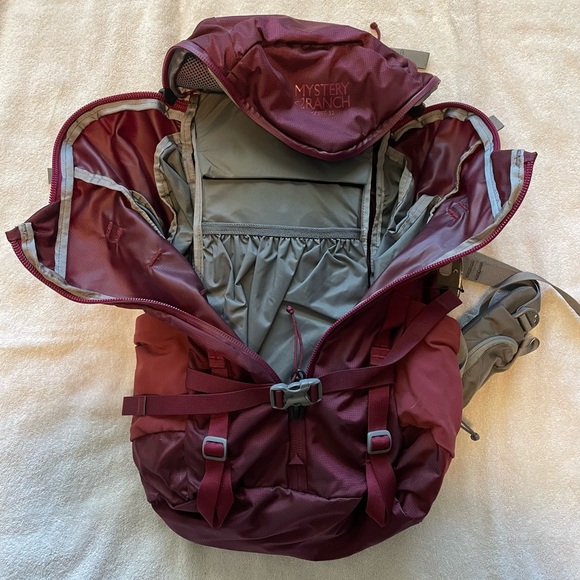 NEW - MYSTERY RANCH Scree 32 L Women’s M/L Backpack main image 4